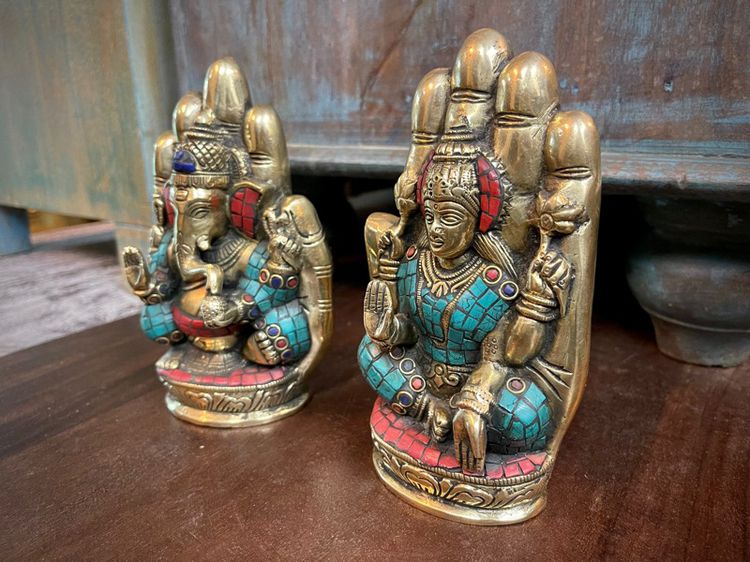 พระแม่ลักษมีทองเหลืองหินสี Lakshmi Multi color brass statue รูปที่ 6