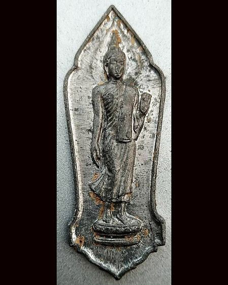 พระลีลา 25 พุทธศตวรรษ เนื้อชิน พิมพ์รองเท้าบูทคู่ มีเส้นเชื่อม รูปที่ 4