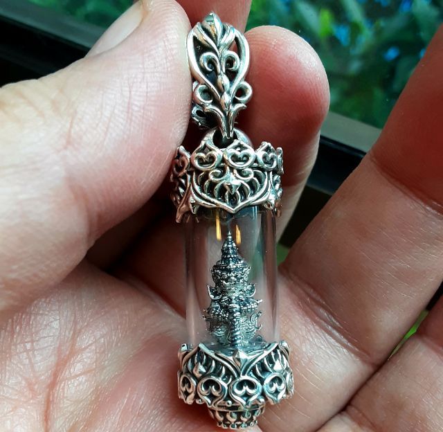 ท้าวเวสสุวรรณจิ๋ว เงินรมดำ ใส่หลอดเงินรมดำพุทธศิลป์ สวยงามมาก รูปที่ 8