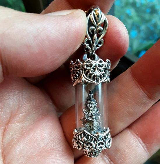 ท้าวเวสสุวรรณจิ๋ว เงินรมดำ ใส่หลอดเงินรมดำพุทธศิลป์ สวยงามมาก รูปที่ 15