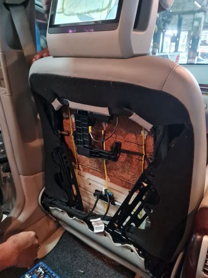 ซ่อมจอหมอน Benz W221 S-class รูปที่ 3