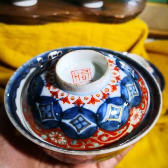ชุดถ้วยพร้อมฝาปิด สมัยราชวงศ์หมิง รูปที่ 2