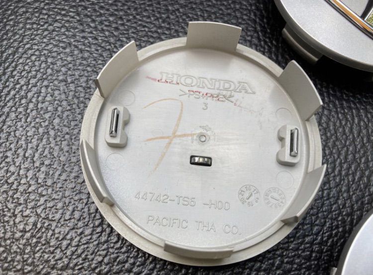 ฝาล้อ เดิมติดรถ Honda แท้มือสอง Accord Freed HRV CRV City Jazz Mobilo BRV 56 mm. และ 69 mm. รูปที่ 9