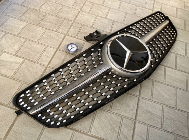 ชุดแต่ง กระจังหน้า w204 Daimond Grille ดาวกระจก สำหรับ C Class รุ่น C Coupe และ Sedan รูปที่ 5