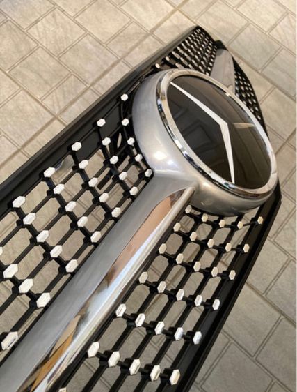 ชุดแต่ง กระจังหน้า w204 Daimond Grille ดาวกระจก สำหรับ C Class รุ่น C Coupe และ Sedan รูปที่ 3