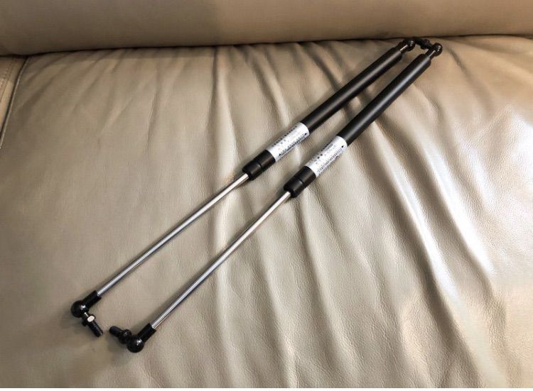 โช๊คฝาโปรงหน้า Toyota Prado รุ่น J120 และ J150