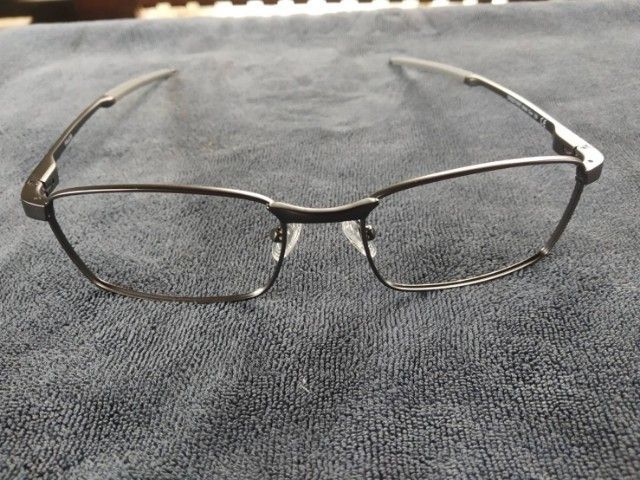 กรอบแว่นตา Oakley รูปที่ 2