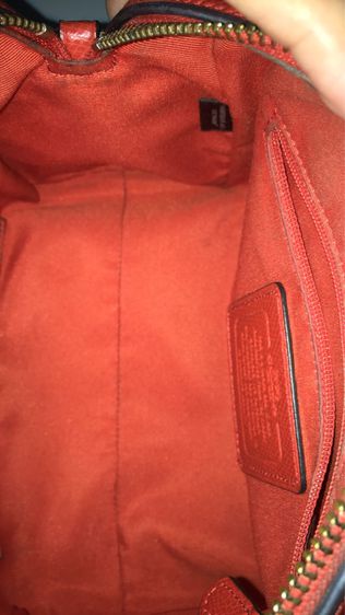 กระเป๋าสะพาย Coach ทรงหมอน 9” ของแท้ รูปที่ 11