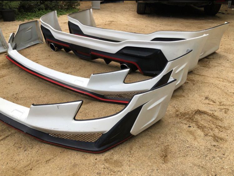 ชุดแต่ง New Toyota Yaris S Sporty ท่อคู่ ไฟทับทิมท้าย มี 2 รุ่น 4 และ 5 ประตู เสกิร์ตกันชน หน้า-หลัง รูปที่ 5