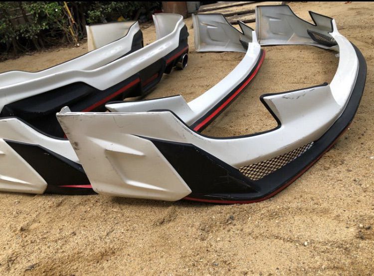 ชุดแต่ง New Toyota Yaris S Sporty ท่อคู่ ไฟทับทิมท้าย มี 2 รุ่น 4 และ 5 ประตู เสกิร์ตกันชน หน้า-หลัง รูปที่ 3