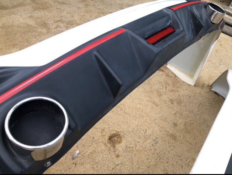 ชุดแต่ง New Toyota Yaris S Sporty ท่อคู่ ไฟทับทิมท้าย มี 2 รุ่น 4 และ 5 ประตู เสกิร์ตกันชน หน้า-หลัง รูปที่ 7