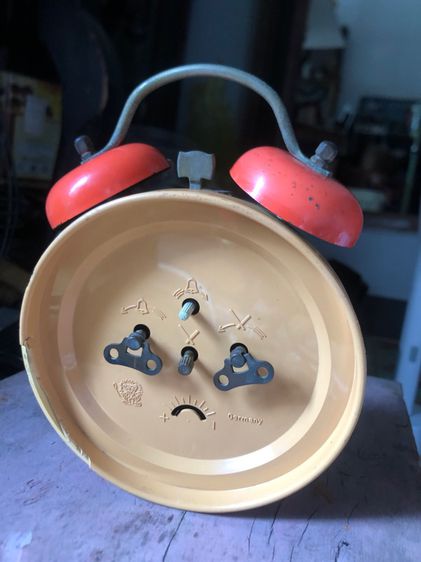 นาฬิกาปลุกไขลานเยอรมันเก่า รูปที่ 2