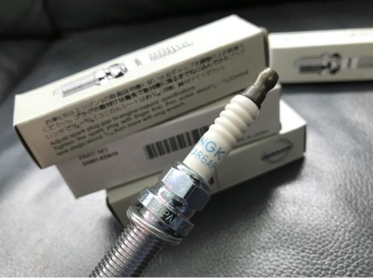 หัวเทียน NISSAN ยี่ห้อ NGK Iridium มี 2 ขนาด ของใหม่ Nissan March  Almera  Tiida Sylphy  Teana  Juke รูปที่ 3