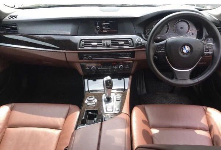ช่องแอร์ BMW F10 ซีรี่ย์ 5 มี 3 อันครับ หน้ากลาง-ขวา-หลัง BMW 520i 520D 523i 530i M5 รูปที่ 9