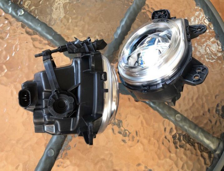 ไฟสปอร์ตไลท์ Spotlight LED BMW X3 F25 X4 F26 X5 F15 F85 X6 F16 1 คู่ ของใหม่ รูปที่ 4