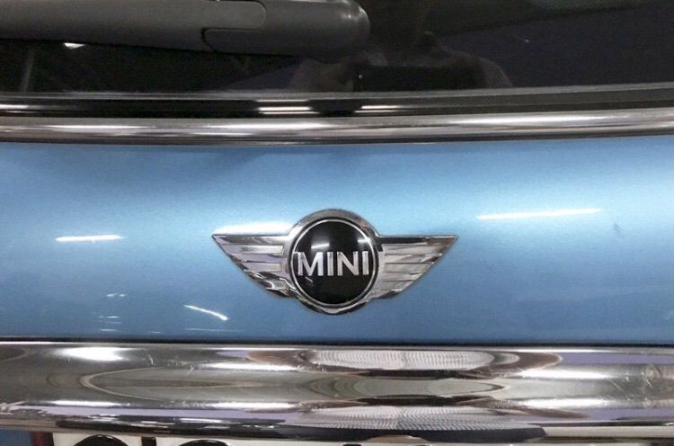 Logo MINI Cooper ติดฝากระโปรงหน้า - หลัง ขนาด 115mm.x50mm. วัสดุเป็นโลหะ ของใหม่ รูปที่ 3