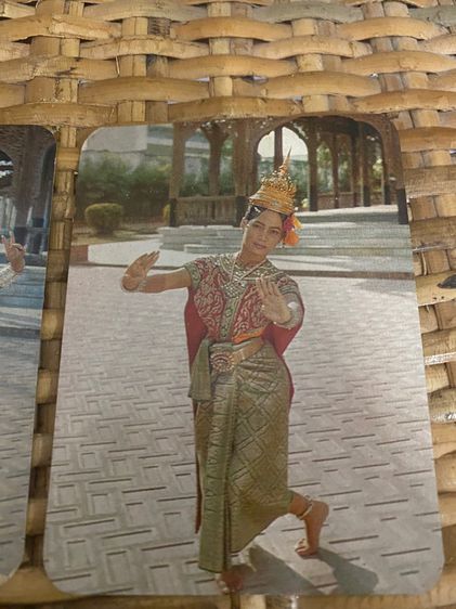 การ์ด รำไทย  งานนำ้ส้มเพียว  ยุคพระนคร รูปที่ 6