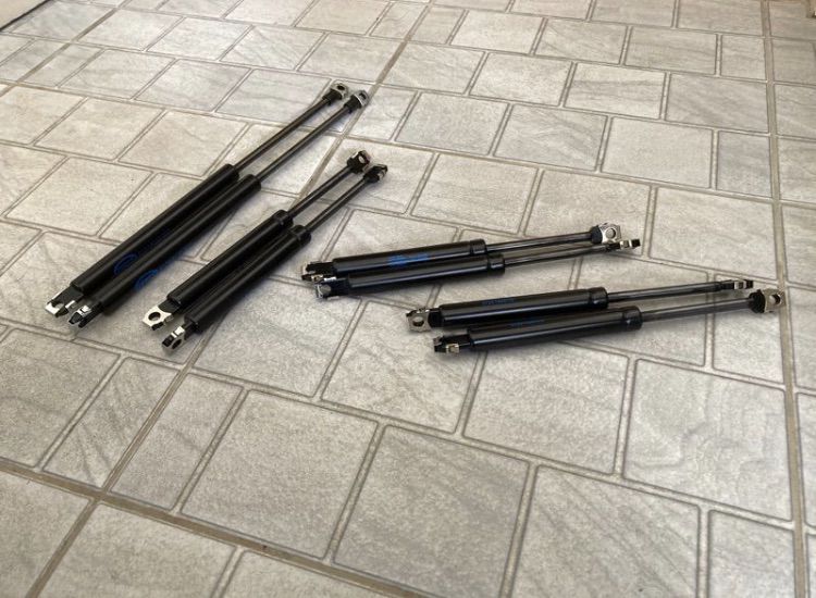 โช๊คฝาโปรงหน้า - หลัง BMW E34 และ E32 ตรงรุ่น ของใหม่