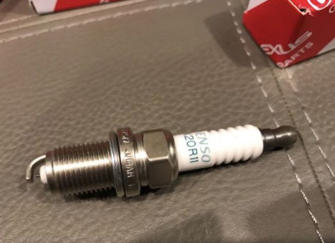 หัวเทียน Iradium LEXUS Toyota DENSO 90919 01210 SK20R11 ใส่ RX300 Rx330 LX470 LS400 LS430 ES300 GS300 Rav4 Camry Altis Celica MR2 Harrier รูปที่ 7