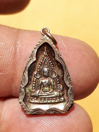 เหรียญพระพุทธชินราช วัดพระศรีมหาธาตุ เนื้อโลหะ หายาก เก่า รับประกันแท้ ไม้รู้ปี พร้อมเลื่ยมนาคแท้