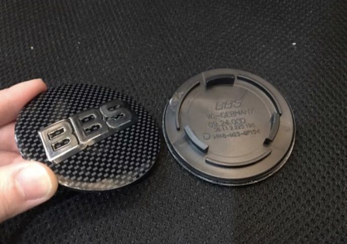 ฝาดุมล้อ BBS หน้ากว้าง 7cm. โลโก้สีทอง กับ โลโก้สีเงิน ขายึดกว้าง 5.5cm. รูปที่ 3