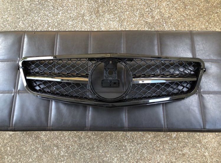 กระจังหน้า สีดำ BENZ W204 AMG กระจัง C Class C Coupe และ 4 ประตู รูปที่ 8