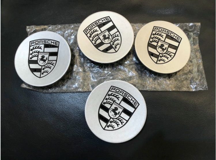 พวงกุญแจ Porsche , ฝาล้อ Porsche Boxster Panamera Cayman Cayenne และ รองเท้าผ้าใบ Porsche 911 Turbo Puma รูปที่ 6