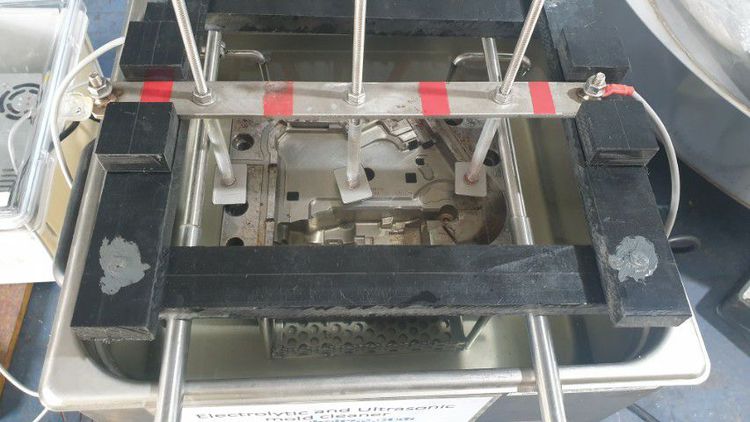 Ultrasonic Mold Cleaning   รูปที่ 10
