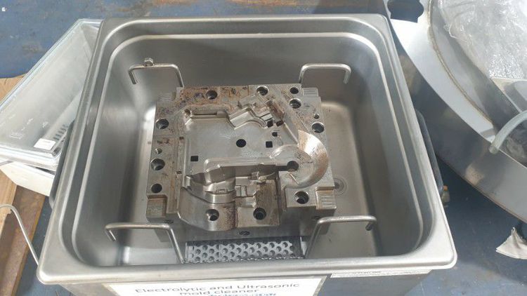 Ultrasonic Mold Cleaning   รูปที่ 9