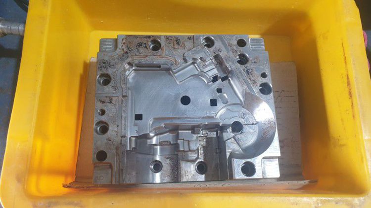 Ultrasonic Mold Cleaning   รูปที่ 8
