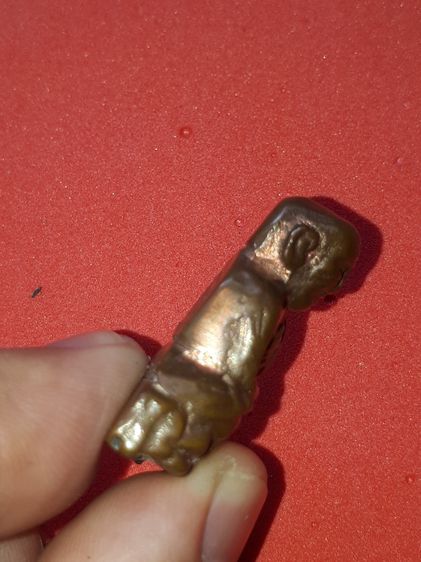 หลวงปู่ทวด วัดช้างให้ เนื้อทองผสม หลังลายเซ็นต์ และ ตอก ฉ พิมพ์ใหญ่ ปี 2505 ผิวออกสองสี เดิมๆ แห้ง เหี่ยว เป็นธรรมชาติ สภาพสวย สมบูรณ์ สภาพเ รูปที่ 3