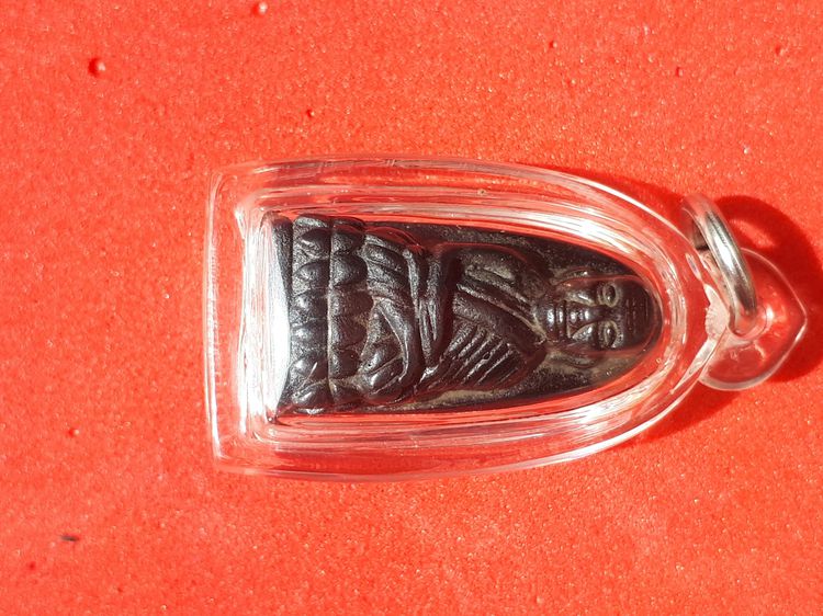 หลวงปู่ทวด หลังเตารีด ปี 2505 พิมพ์กลาง เนื้อเมฆพัตร วัดช้างให้ ปัตตานี พระถูกพิมพ์ หลังอย่างสวย พระหนา ล้ำ มีรอยแต่งตะไบข้าง และตะไบข้างตบอ รูปที่ 5