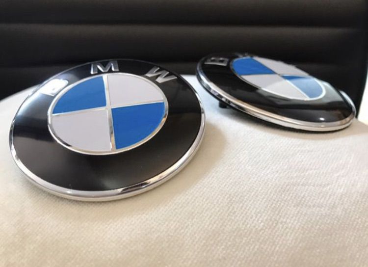 Logo BMW 82 และ 74 โลโก้ ฝากระโปรง ใส่ 318i 320i 323i 520i 523i 525i 530i X1 X5 E36 E46 E90 E34 E39 E60 F10 F30 E85 Z4 E65 E66 รูปที่ 6