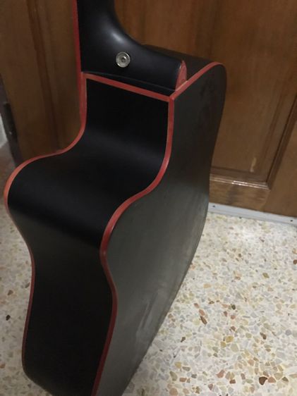 กีตาร์โปร่งจัมโบ้ยี่ห้อ HONGCHENG   รูปที่ 4