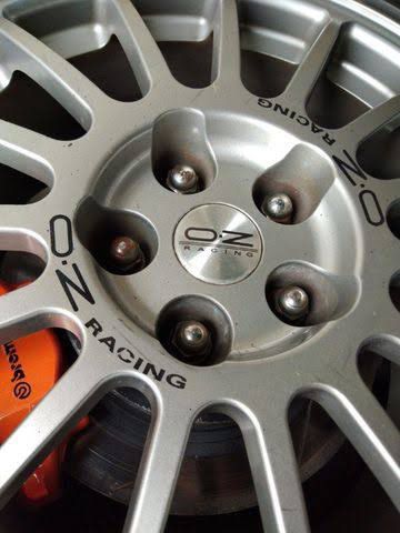 ชุดแต่ง สติ๊กเกอร์ ล้อ OZ มีสีดำ และ สีแดง ตัวอักษรแยกกันเป็นชิ้น รูปที่ 6