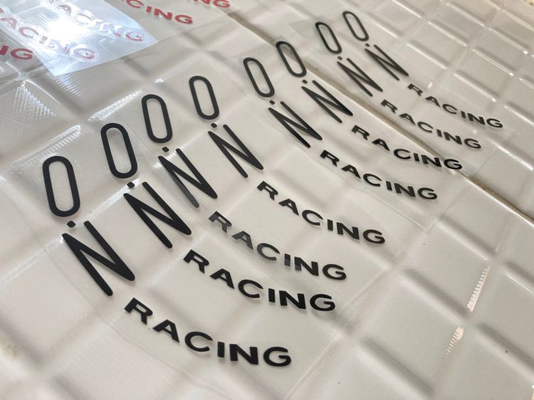 ชุดแต่ง สติ๊กเกอร์ ล้อ OZ มีสีดำ และ สีแดง ตัวอักษรแยกกันเป็นชิ้น รูปที่ 2