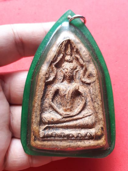 พระขุนแผน เนื้อดิน เนื้อหยาบ แห้ง เหี่ยว สีออกแดงอมดำ เดิมๆ สภาพสวย สมบูรณ์ เก่า แท้ หายาก  พร้อมเลี่ยมเดิมเก่าๆ ไม่รู้กรุ พุทธคุณสูงส่ง ทาง รูปที่ 3