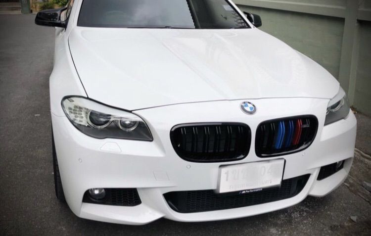 ชุดแต่ง ครอบกระจกข้าง ทรง M Performance ใส่ BMW F10 F11 F12 F13 F01 F02 F06 F07 F18 LCi และ Pre LCi โช๊คฝาโปรงหน้า รูปที่ 4