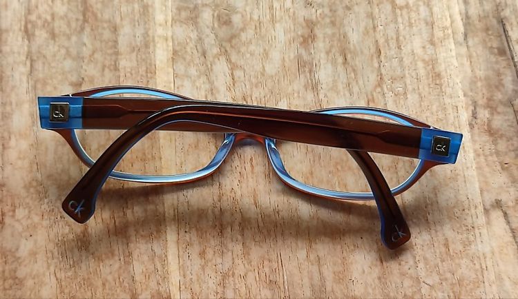 CALVIN KLEIN 5568 200  Size 49-17-135 Brown Blue Crystal Eyeglasses Frame กรอบแว่นตาของแท้มือสอง ทรงสวย สีสวย ทูโทน  รูปที่ 5
