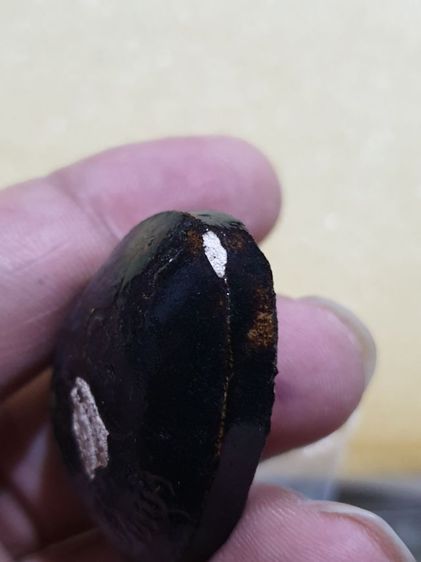 พระปิดตาเจริญลาภยศ ลงรักหายาก วัดไทรน้อย รูปที่ 8