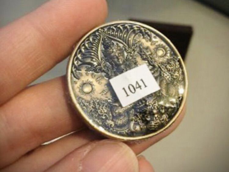 เหรียญ อภิปัญญามหาเศรษฐี เนื้อนวะ ขนาด 3.5 ซม. อาจารย์ เฉลิมชัย วัดร่องขุ่น White Temple รูปที่ 7