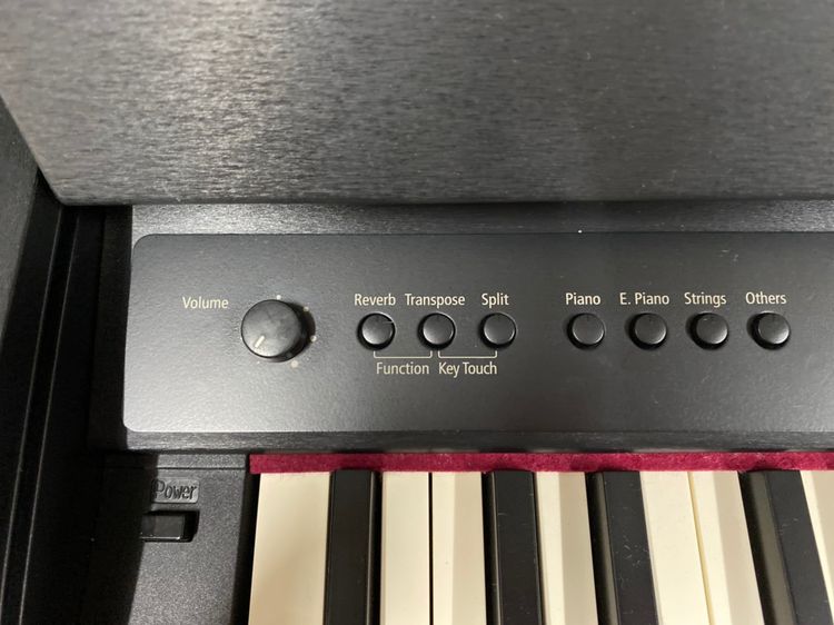 เปียโนไฟฟ้า Roland F-110 electronic piano รูปที่ 3