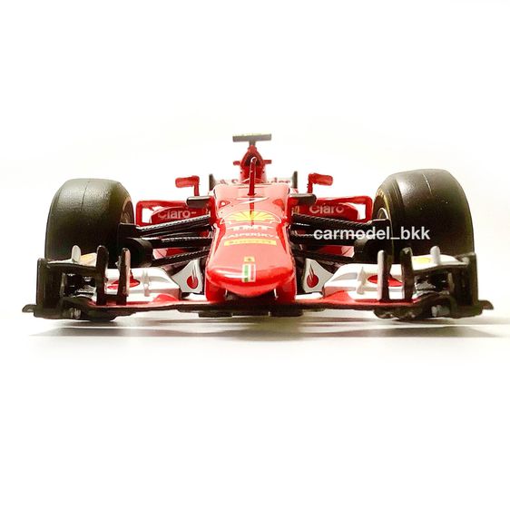 โมเดลรถเหล็ก Ferrari F1 Formula 1 SF15-T Sebastian Vettel แบรนด์ Bburago ขนาด 1 ต่อ 24 Formula One โมเดลรถรถแข่ง, รถแข่งเฟอร์รารี่ Diecast รูปที่ 5