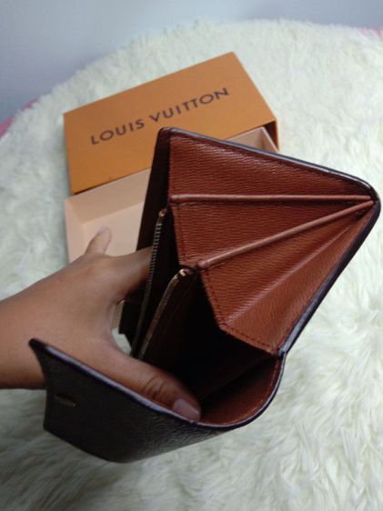 Louis Vuitton Sarah monogram wallet รูปที่ 7