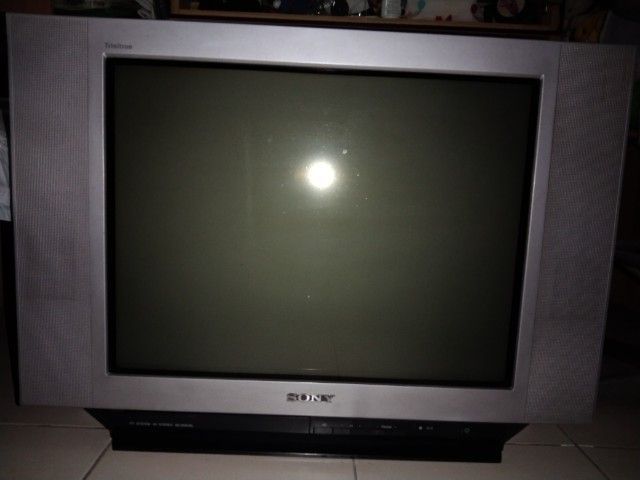 โทรทัศน์ sony จอแบน  25  นิ้ว   Trinitron  พร้อมใช้งานทุกฟังชั่นปกติ รูปที่ 2