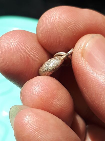 หัวนะโม ปี 2500 เนื้อเงิน ยุคต้น หลวงพ่อคล้าย วัดสวนขัน จ.นครศรีธรรมราช หูเชื่อม ขนาด 1.0 เซนฯ สวยมาก เก่า แท้ ตัวจริงหายากมากๆ หลังพ่อท่านค รูปที่ 3