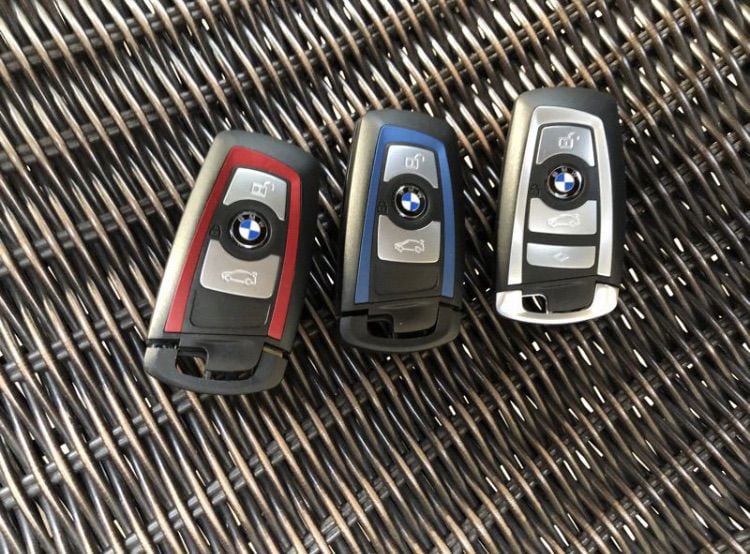 กรอบกุญแจ BMW รีโมท Keyless 3 และ 4 ปุ่ม สำหรับ F30 F31 F20 E21 F10 F11 F48 โช๊คฝาโปรงหน้า