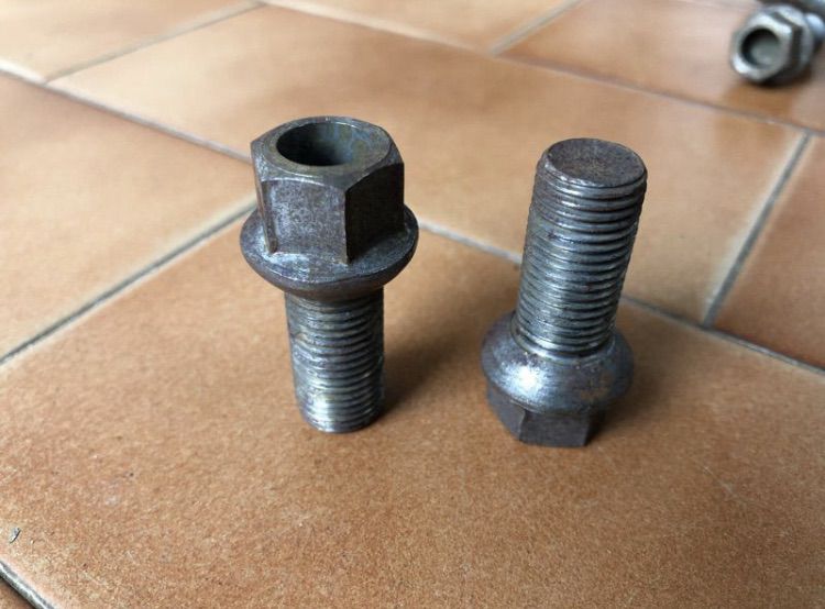 🛞 สเปเซอร์ ล้อ Audi 5 รู 100 หนา 23mm. มี 1 คู่ พร้อมน้อตล้อ AUDI TT MK1 และจอไมล์ AUDI TT Coupe MK1 A3 A4 A6 S6 B5 และ B5.5 รูปที่ 11