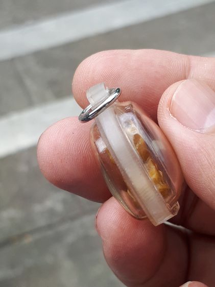 เสือ ขนาดเล็ก ประมาณ 2 ซม. แกะโบราณ ทรงสวย รอยจารทั้งตัว ผิวสีเหลืองน้ำผึงเป็นจั๊มๆ มีลวดลายเป็นธรรมชาติ แห้ง เก่า ฝีมือการแกะระดับครู แท้ อ รูปที่ 5