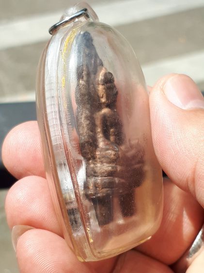 หล่อโบราณ พระพุทธชินราช เนื้อทองผสม พิมพ์ต้อ ไม่ตัดช่อชนวน 2 ช่อ แสดงว่าเป็นองค์ยอดของช่อ ปี 24xx ไม่ตอกโค๊ตใต้ฐาน มีคราบขี้เบ้าตามซอก เนื้อ รูปที่ 6